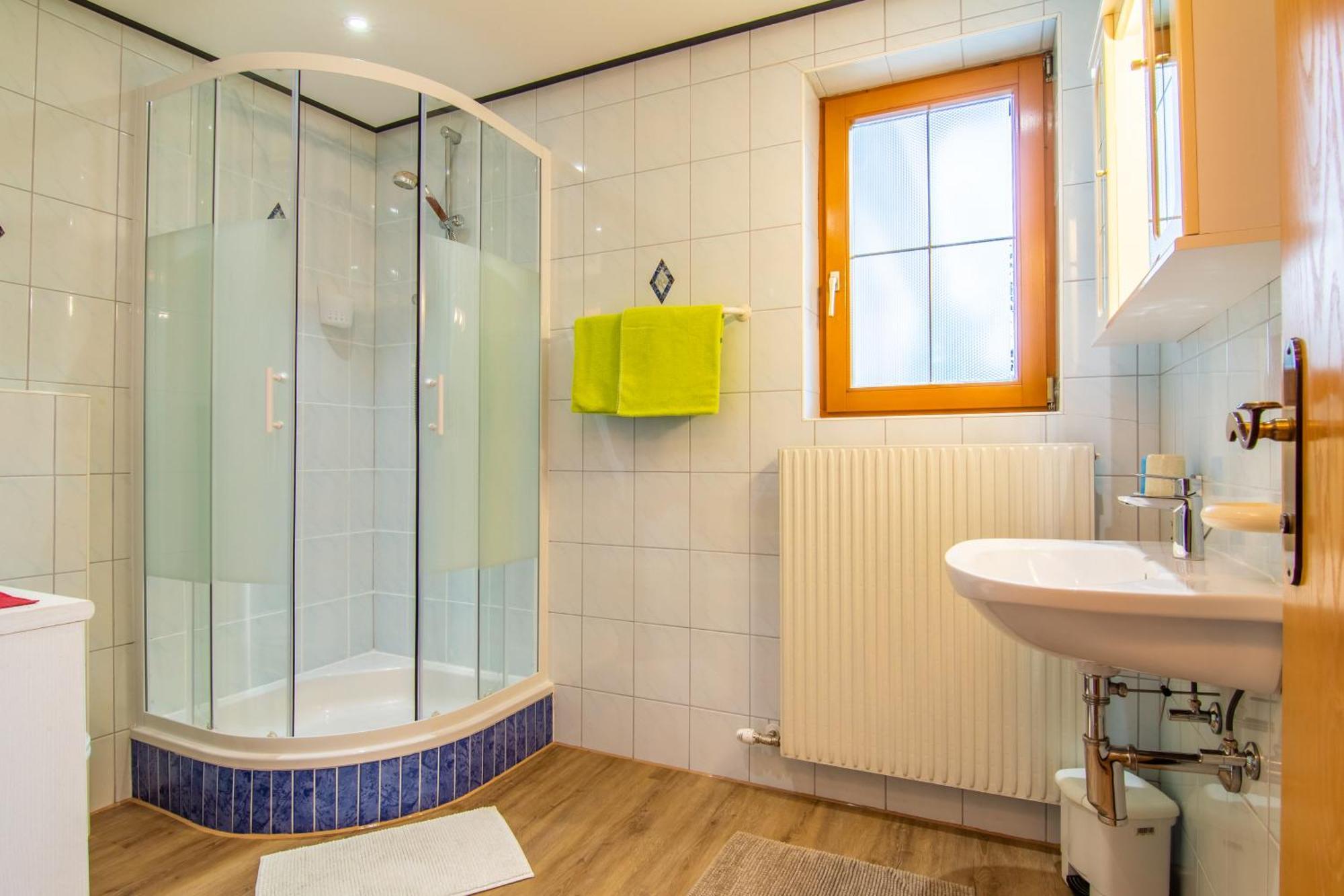 Toni Apartament *
